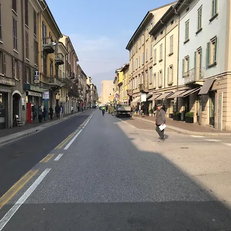 Appartement Iris Como